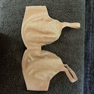 NWOT Soma Size 38D Entising Lift Full Coverage Bra. Never worn